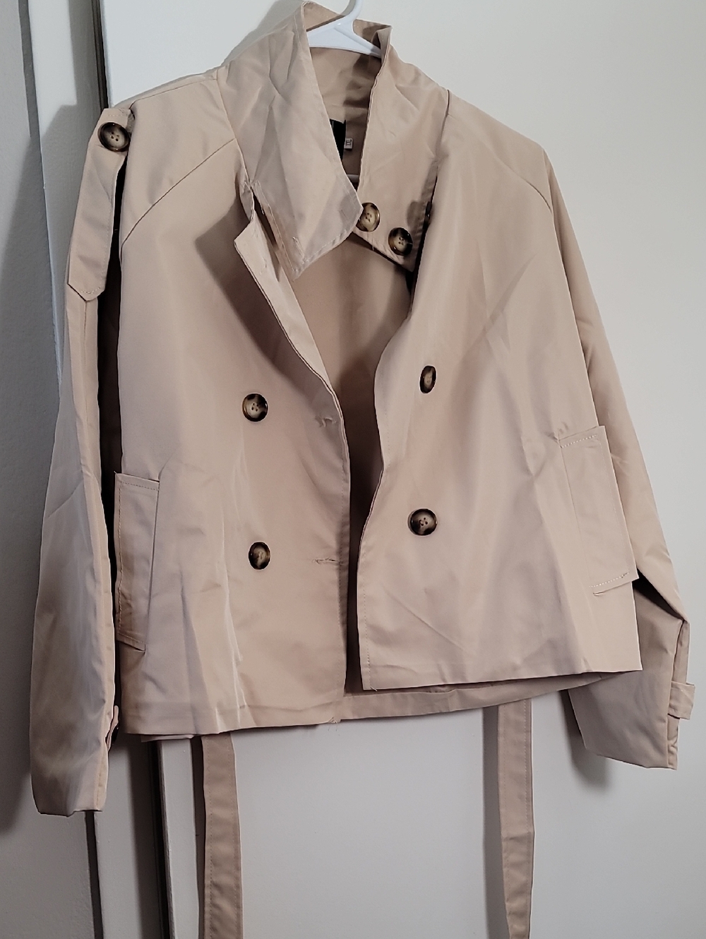 NWOT Women's Beige Short Double-Breasted Waist Strap Trench Coat Jacket